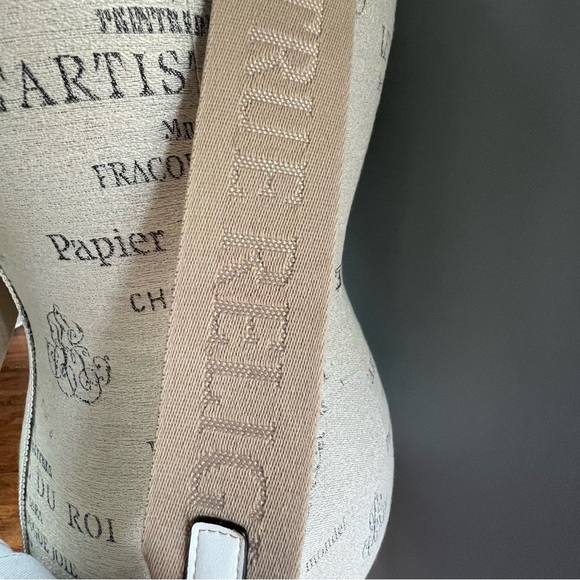 NWT True Religion Frayed Denim Flap Crossbody Bag White with Gold Hardware - Picture 10 of 10